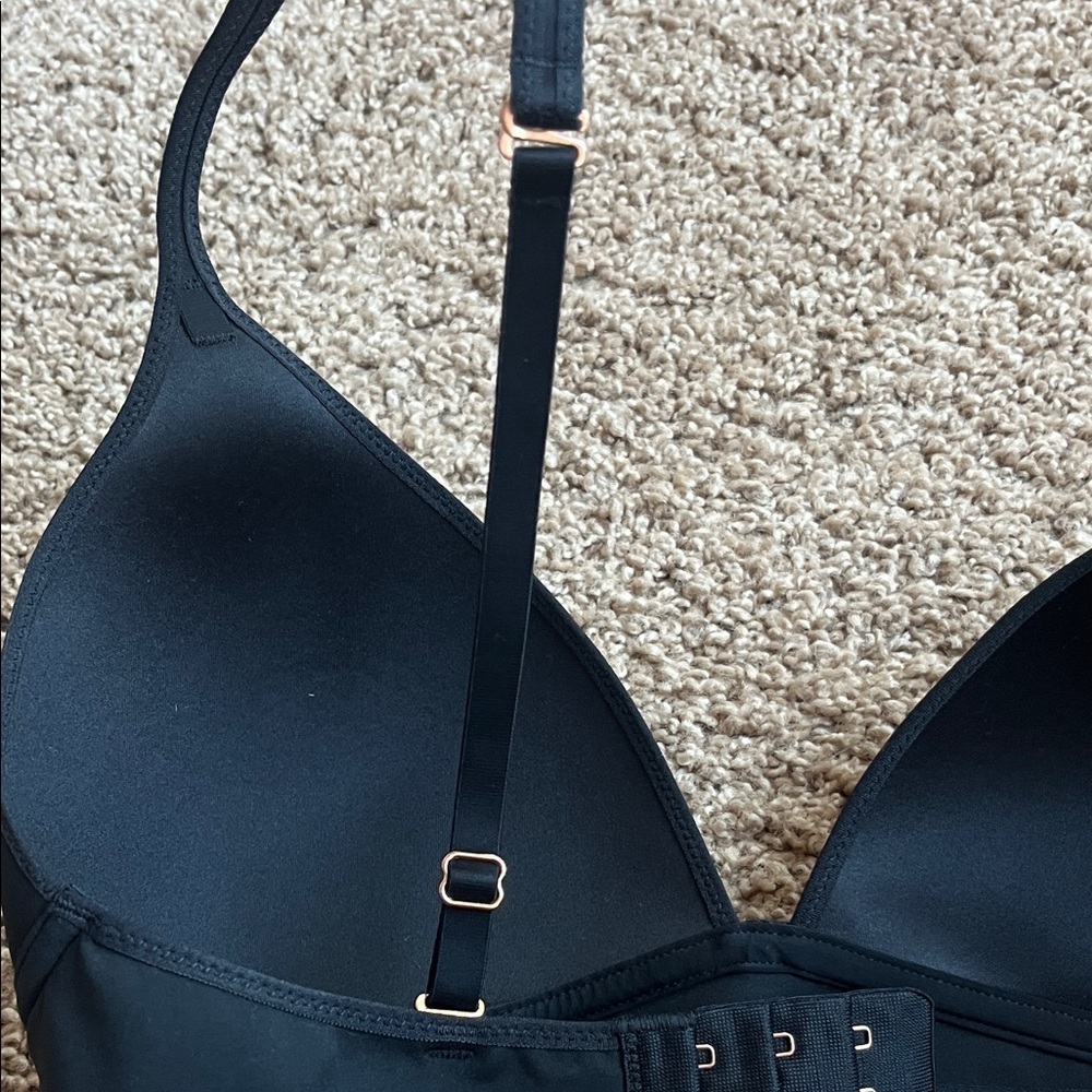 Women's Aerie Black Bra Reversible Straps - Picture 6 of 7